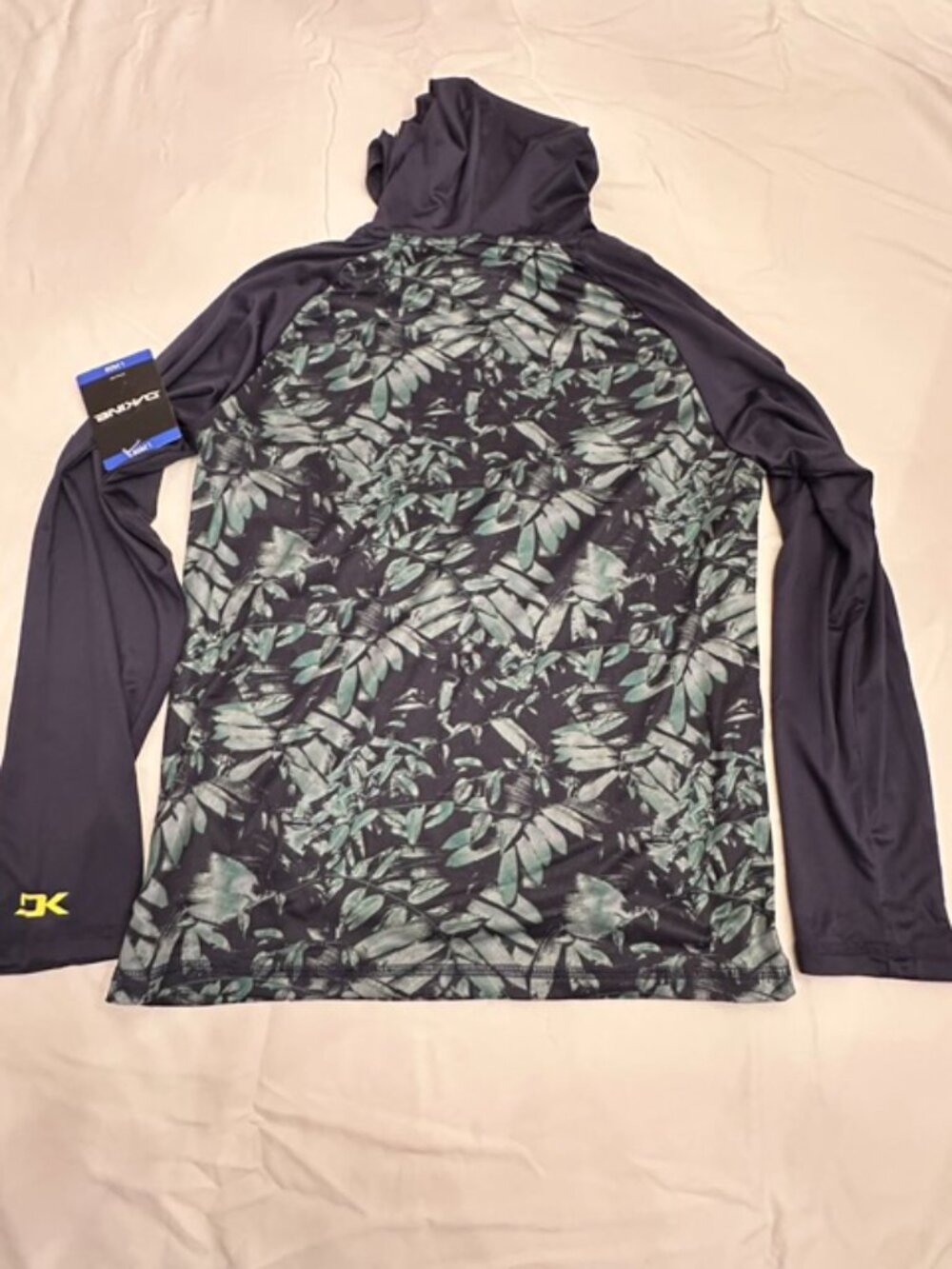 NWT Dakine Boys Floral Performance Rash Guard Hoodie L 14/16 - Picture 3 of 3